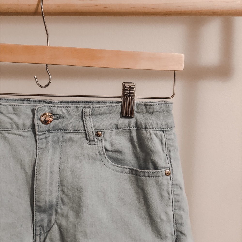F21 shorts